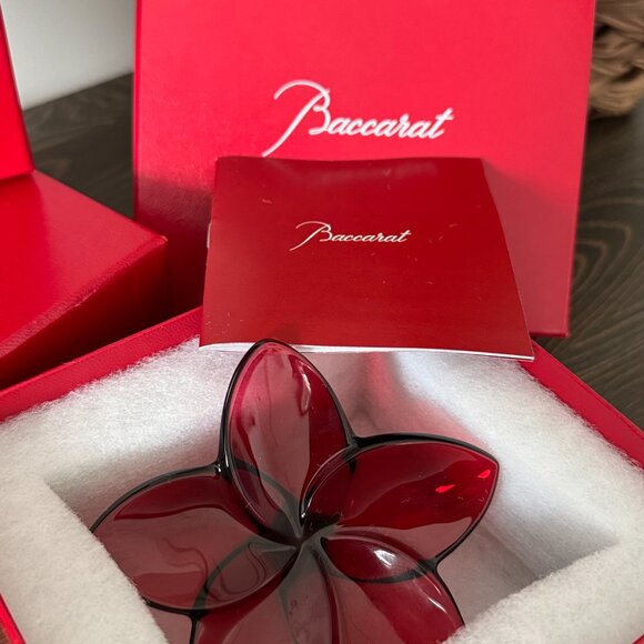 Baccarat Bloom Collection, Red Flower - Picture 4 of 5